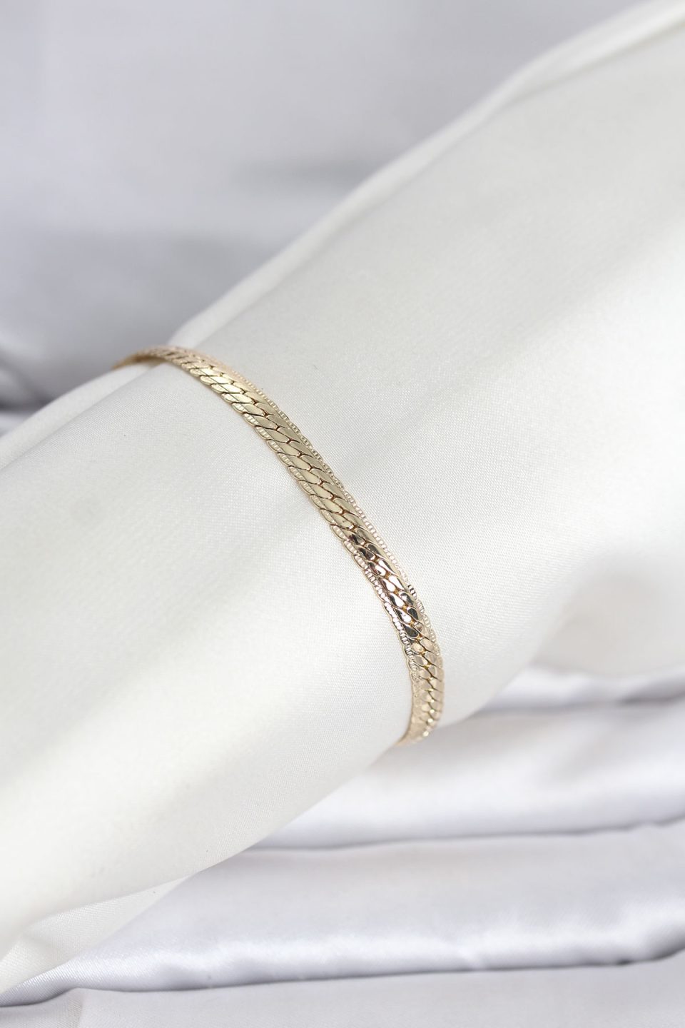 Shekka CM 14K Gold Renk Lazerli Yassı Zincir Model Kadın Bileklik