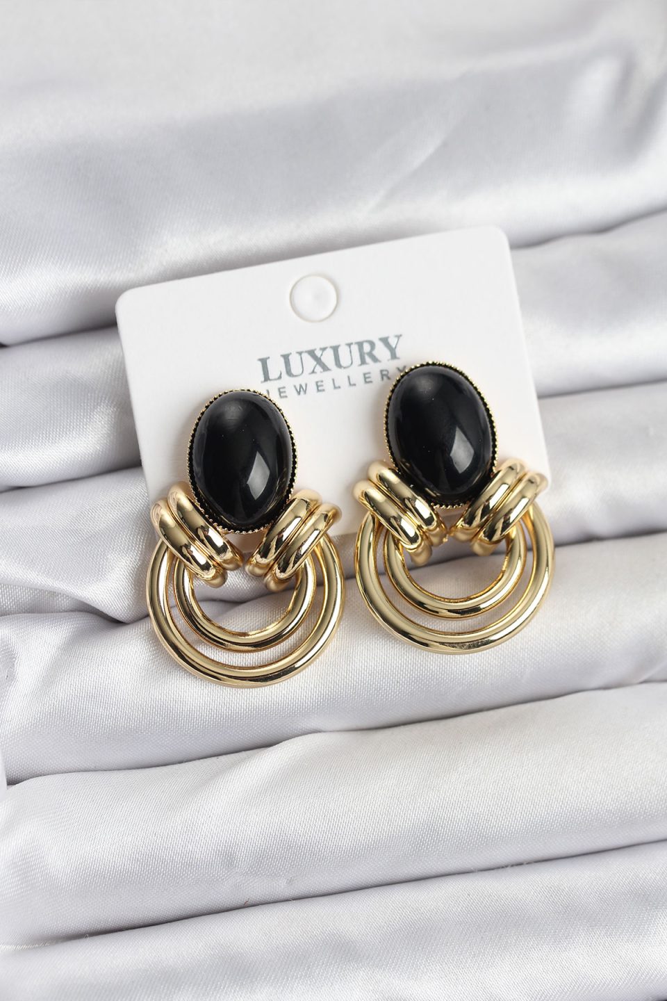 Shekka Pirinç Gold Renk Siyah Taşlı Vintage Kadın Küpe