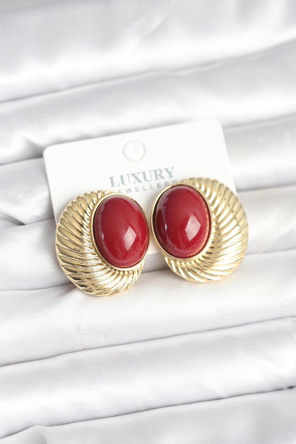 Shekka Pirinç Gold Renk Bordo Boncuklu Oval Vintage Kadın Küpe