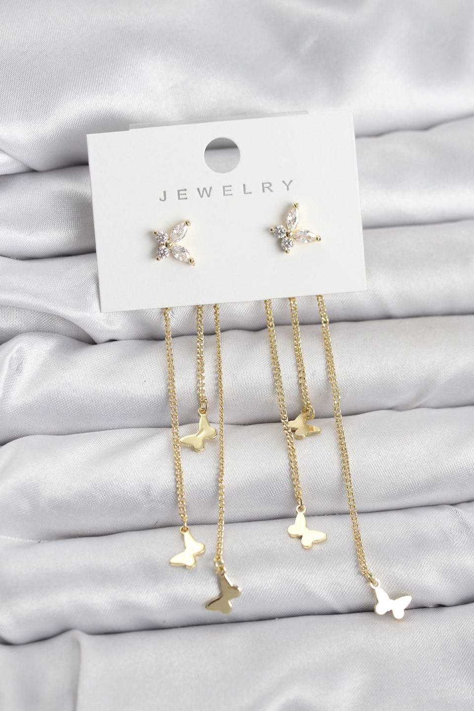 Shekka Kelebek Model Gold Renk Pirinç Sallantılı Kadın Küpe