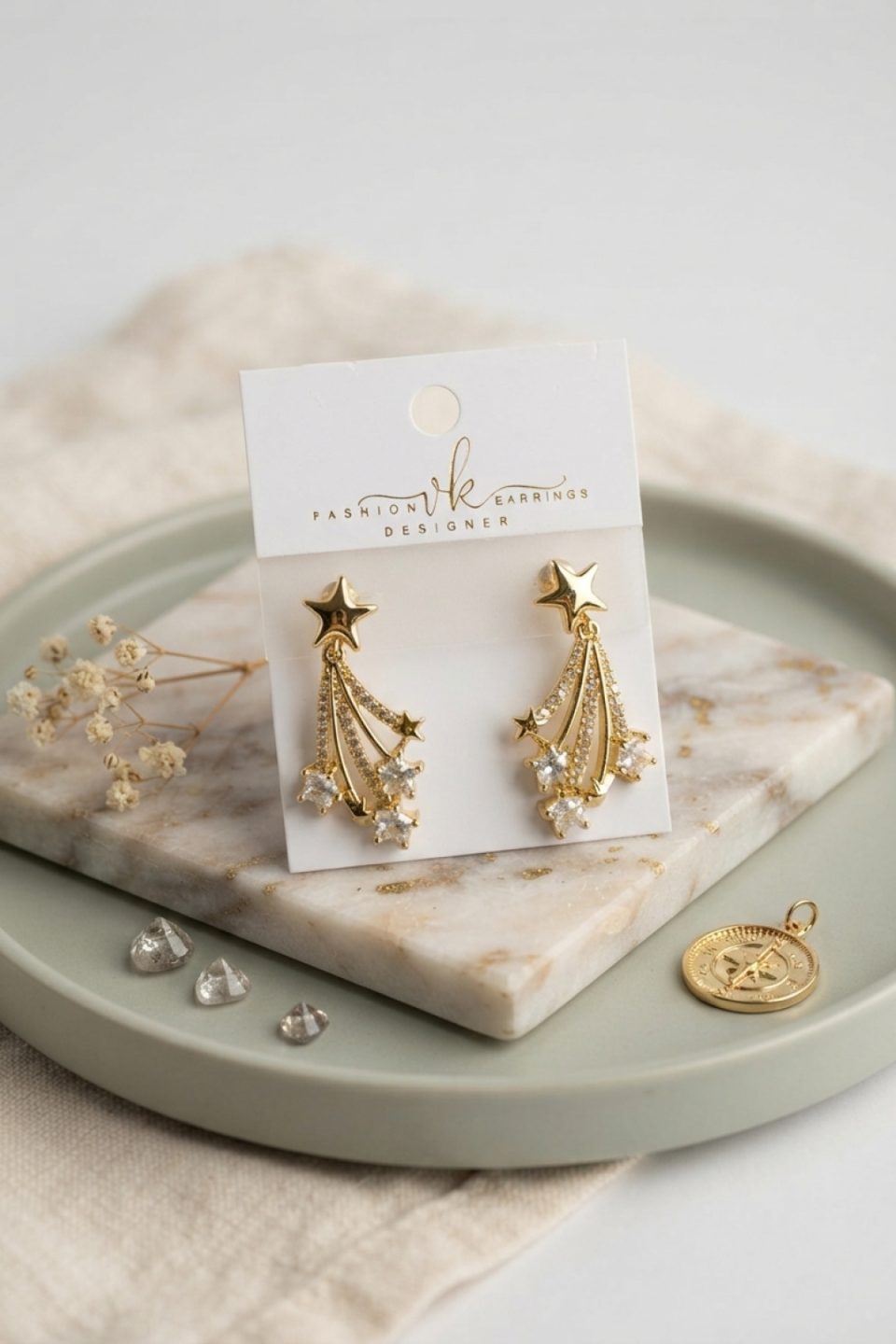 Shekka Gold Renk Zirkon Taşlı Halley Model Pirinç Kadın Küpe