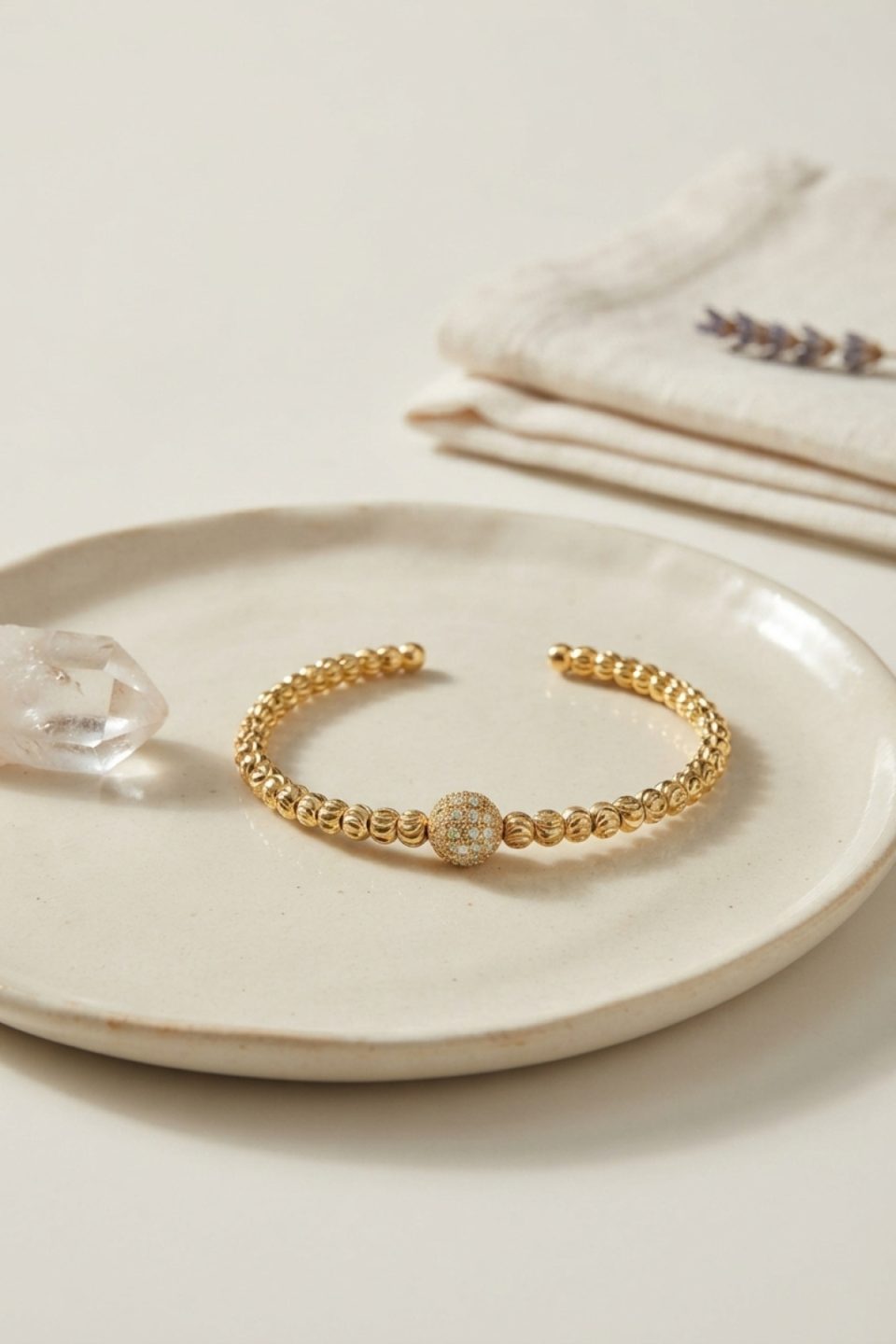 Shekka Gold Renk Dorika Model Zirkon Taşlı Kadın Bileklik