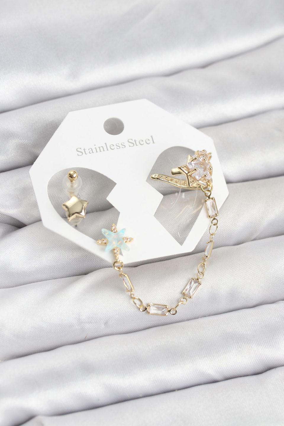 Shekka Yıldız Model Pirinç Gold Renk Zincir Bağlantılı Ear Cuff Küpe Seti