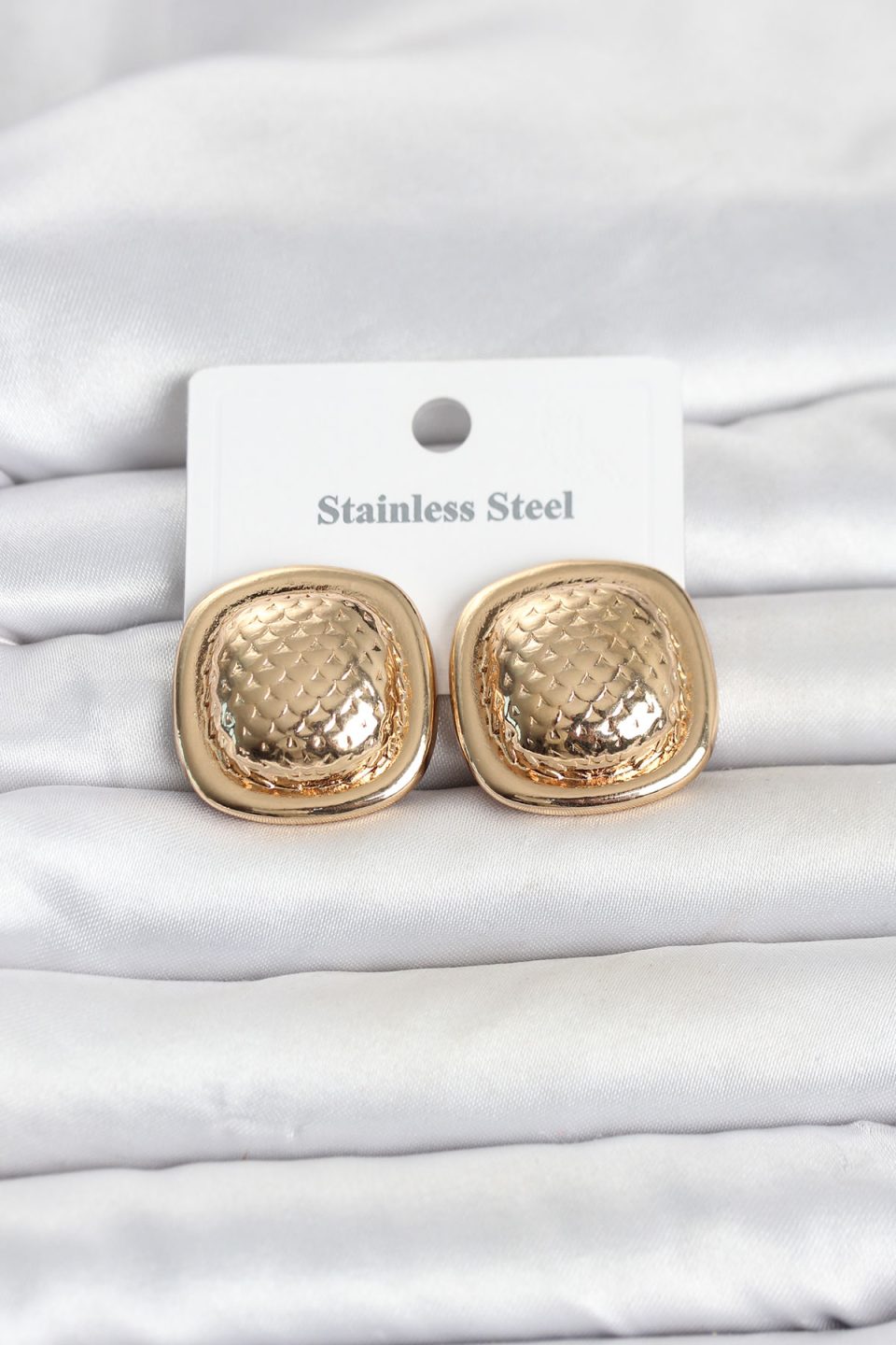 Shekka 316L Çelik Gold Renk Düğme Model Kadın Küpe
