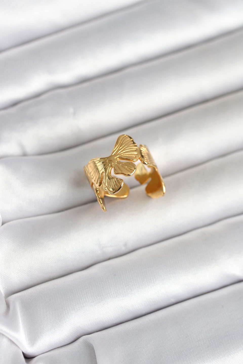 Shekka 316L Çelik Gold Renk Lotus Model Kadın Yüzük