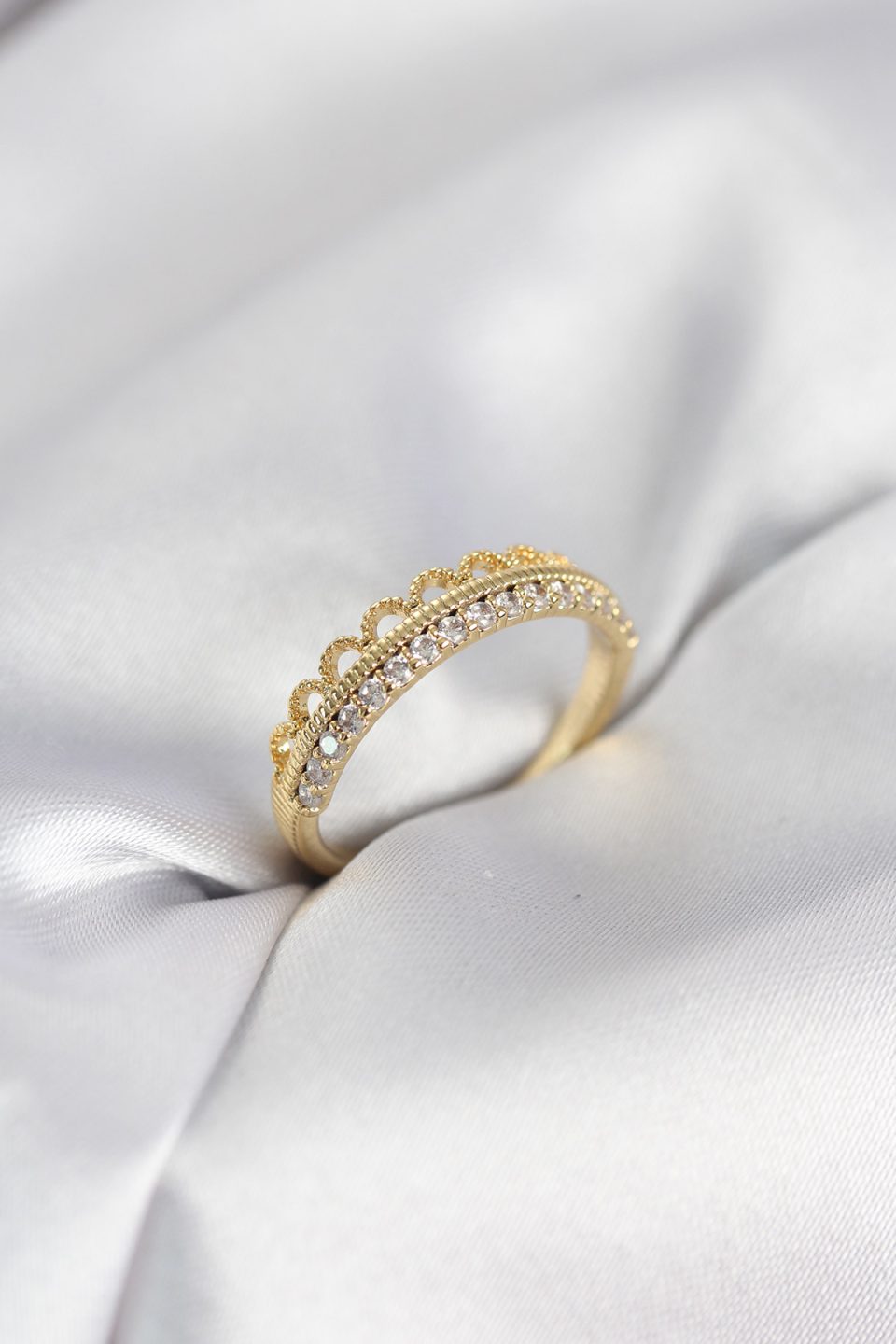 Shekka Motif Desenli Gold Renk Zirkon Taşlı Kadın Yüzük