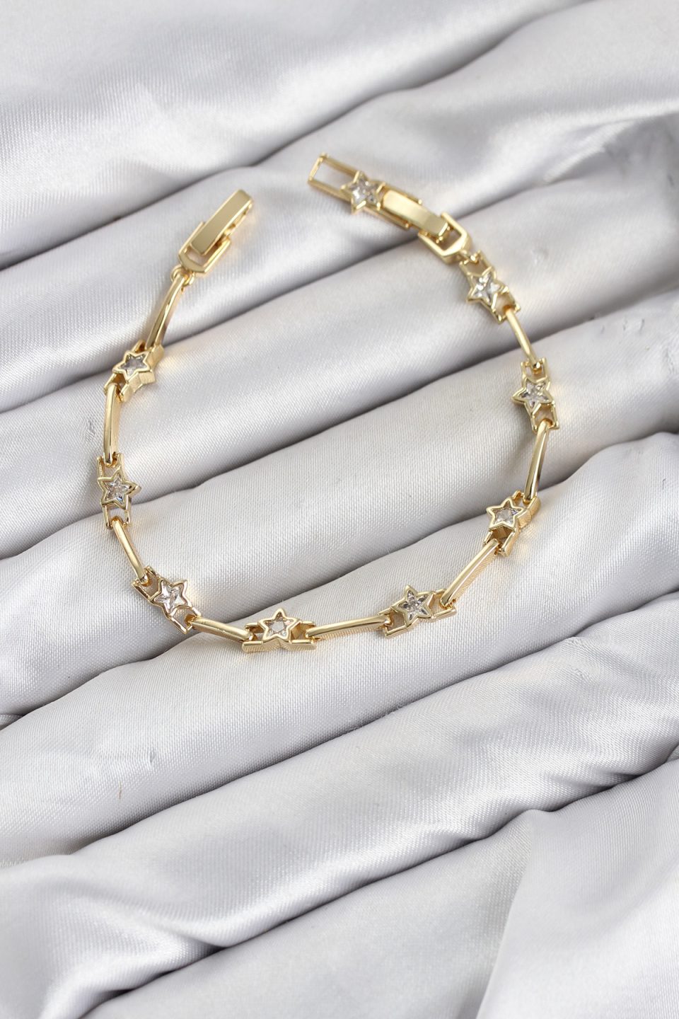 Shekka CM Gold Renk Yıldız Model Zirkon Taşlı Pirinç Kadın Bileklik