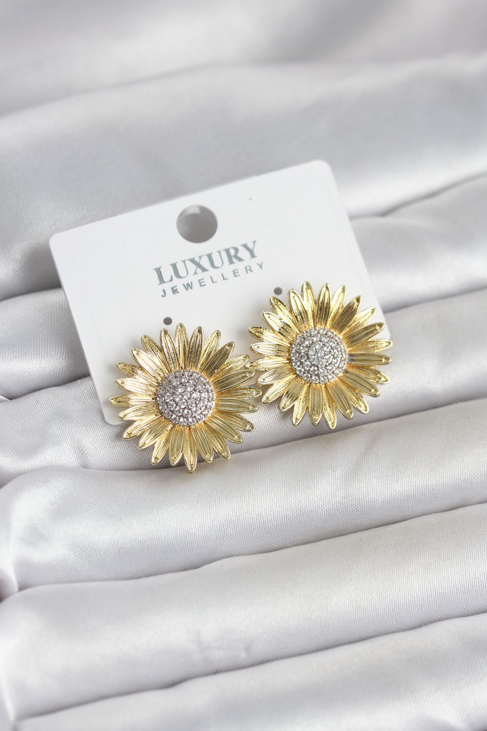 Shekka Papatya Model Zirkon Taşlı Pirinç Gold Renk Kadın Küpe