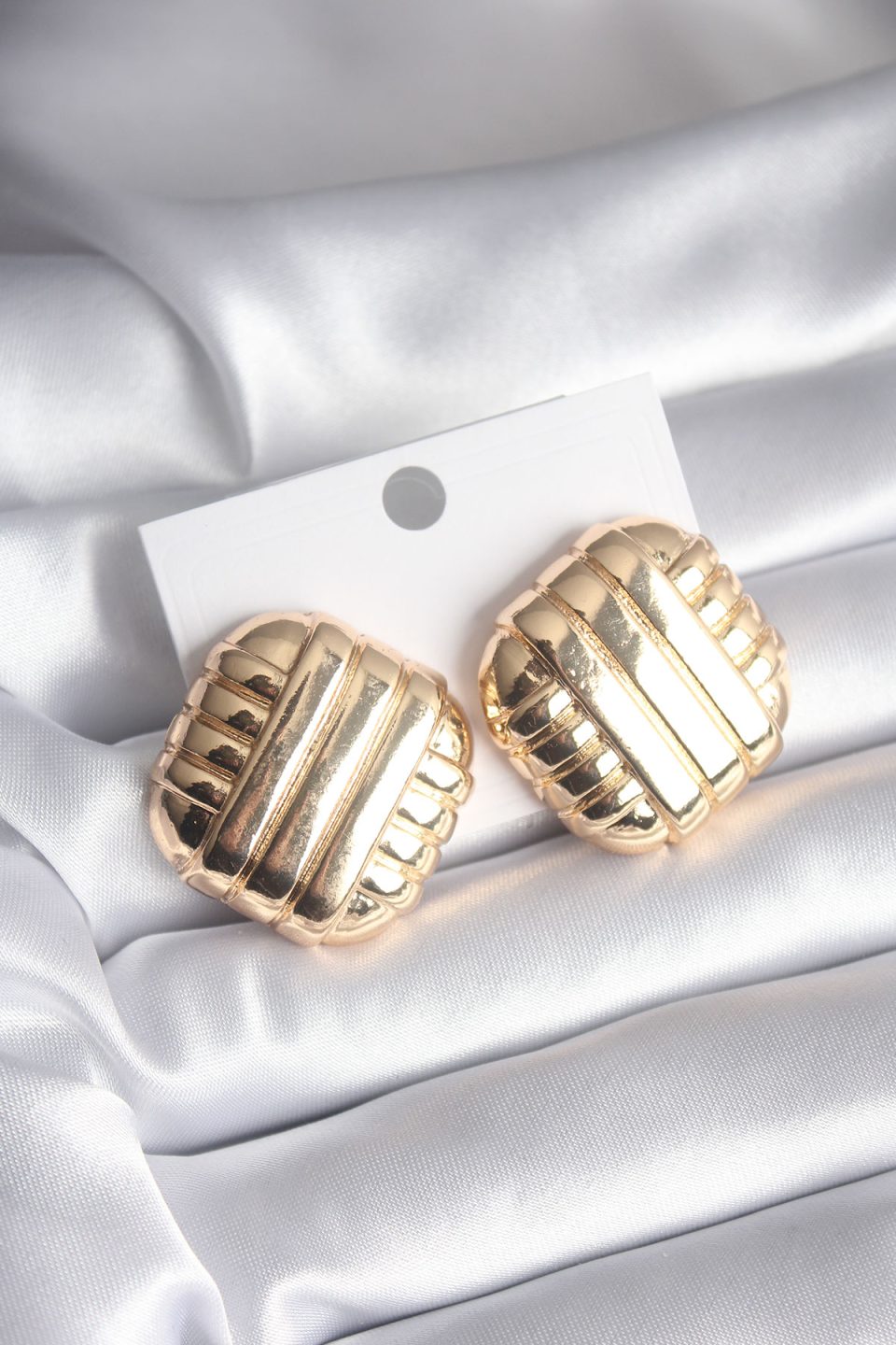 Shekka Pirinç Gold Renk İşleme Detay Kadın Küpe — görsel 2