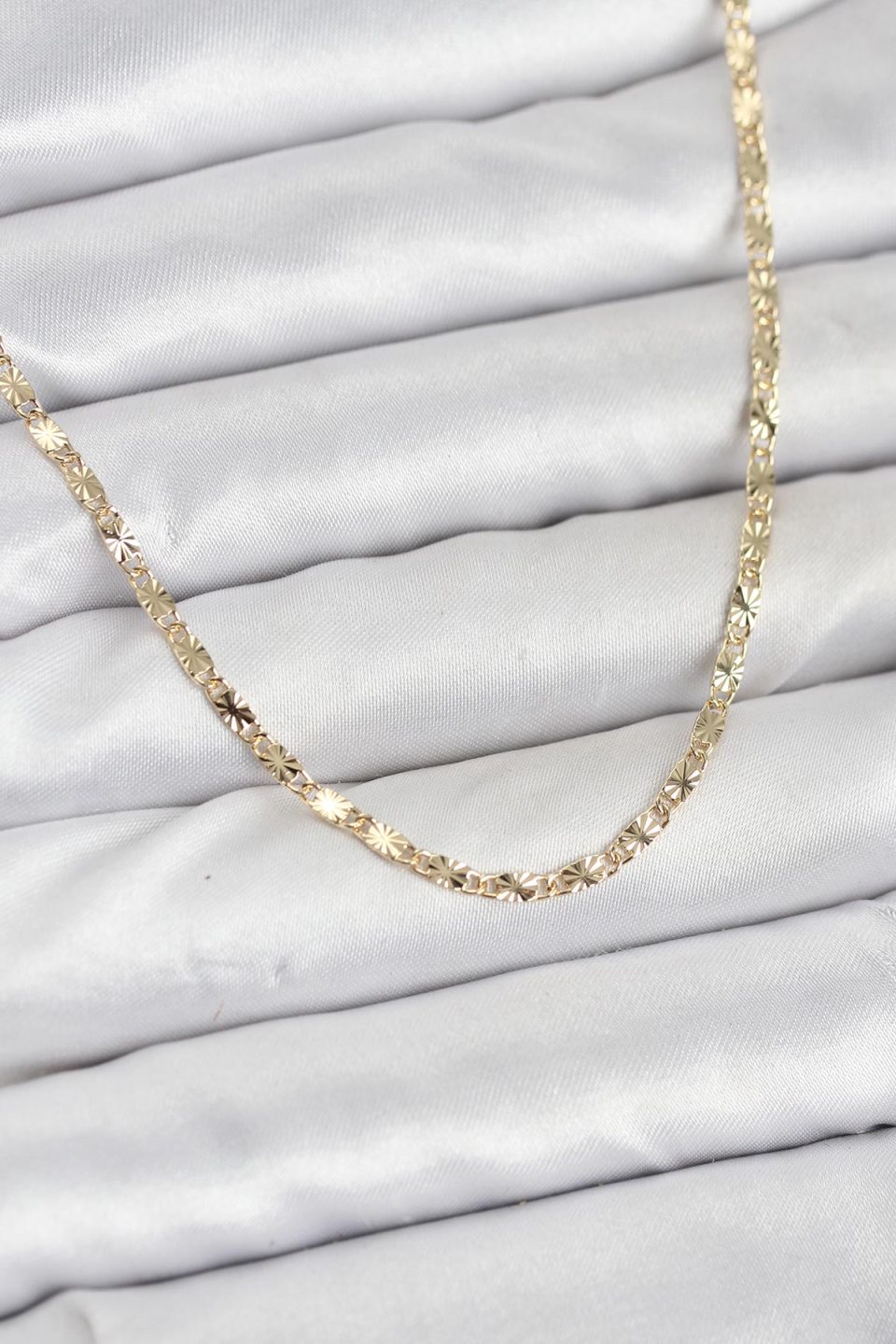 Shekka CM 14K Gold Renk Lazerli Zincir Model Kadın Kolye