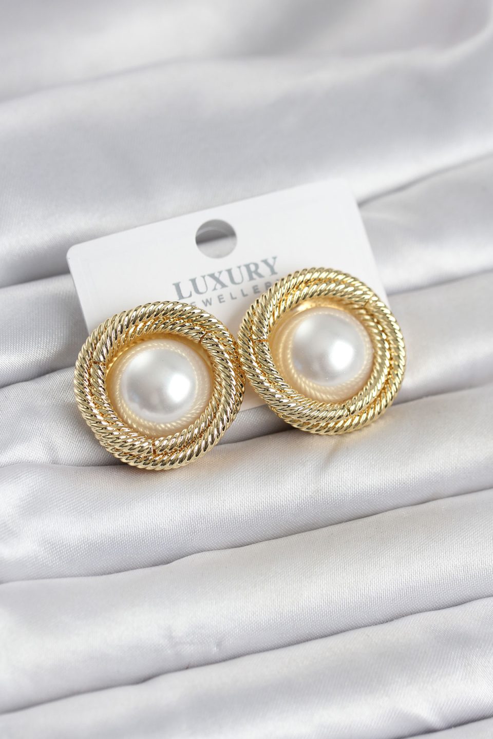 Shekka Pirinç Gold Renk Sarmal Model İncili Kadın Küpe