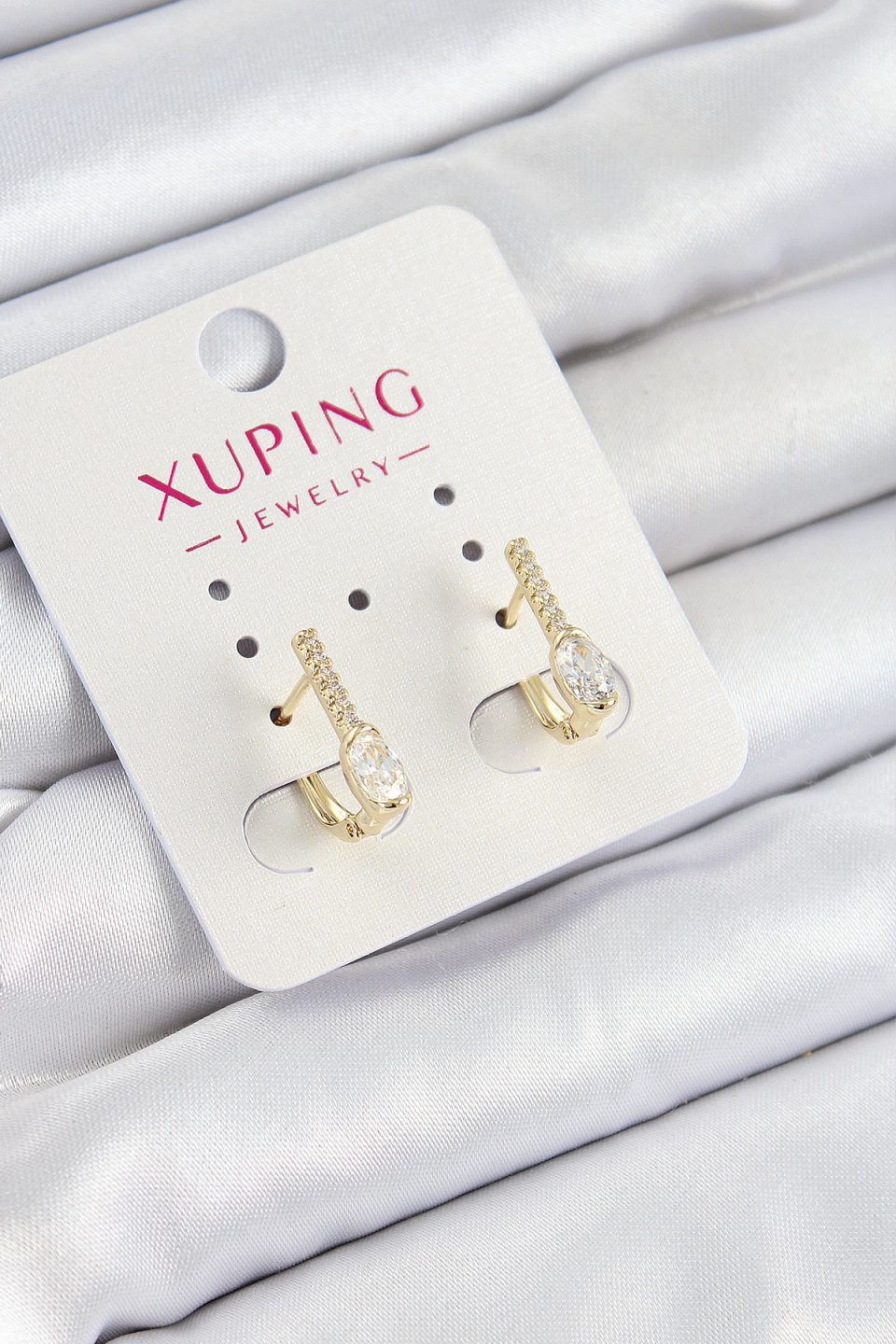 Shekka Xuping Zirkon Taşlı I Model Gold Renk Kadın Küpe