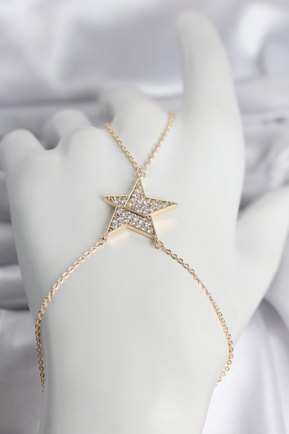 Shekka Pirinç Gold Renk Zirkon Taşlı Yıldız Model Kadın Şahmeran