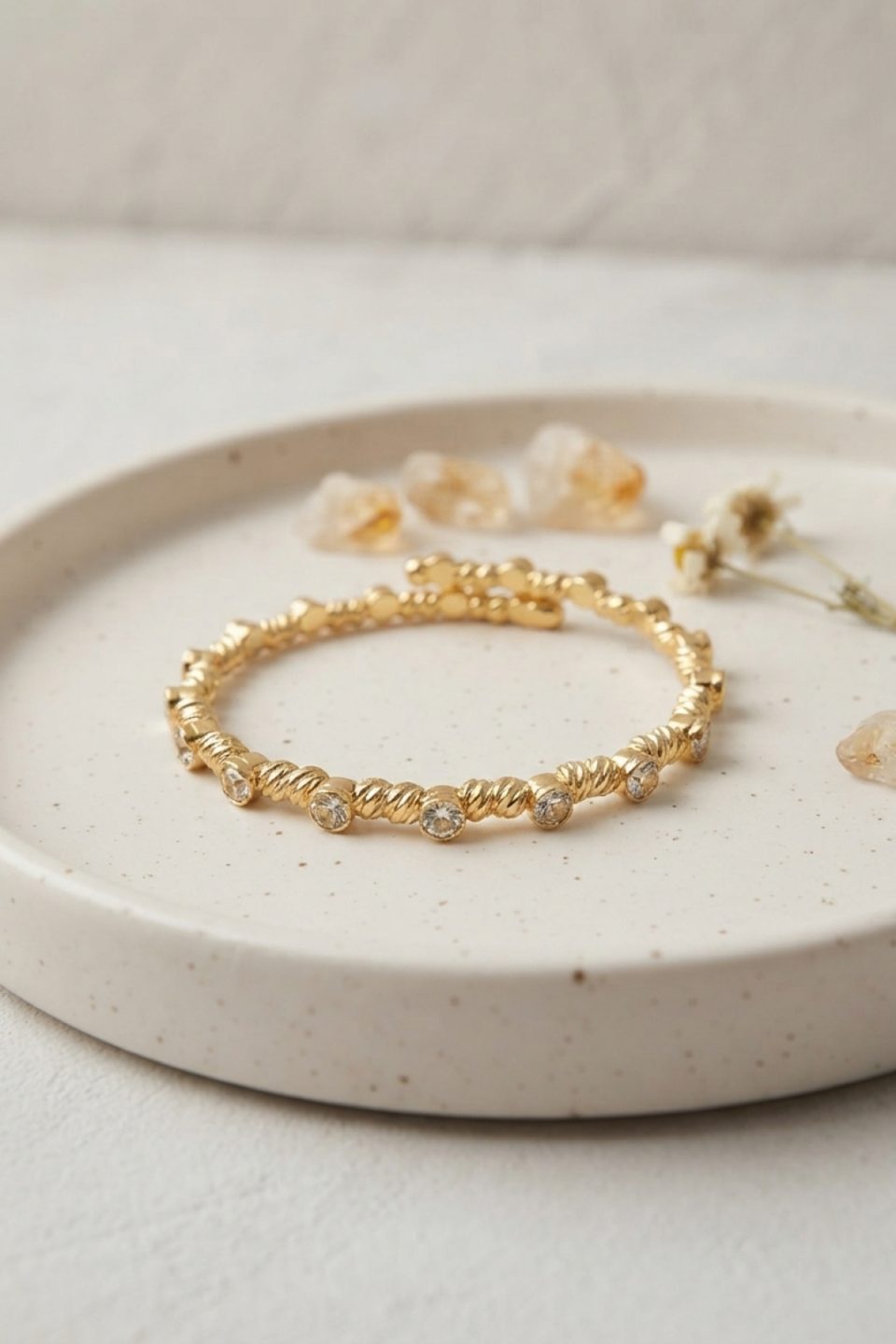 Shekka Gold Renk Dorika Model Sıralı Zirkon Taşlı Kadın Bileklik