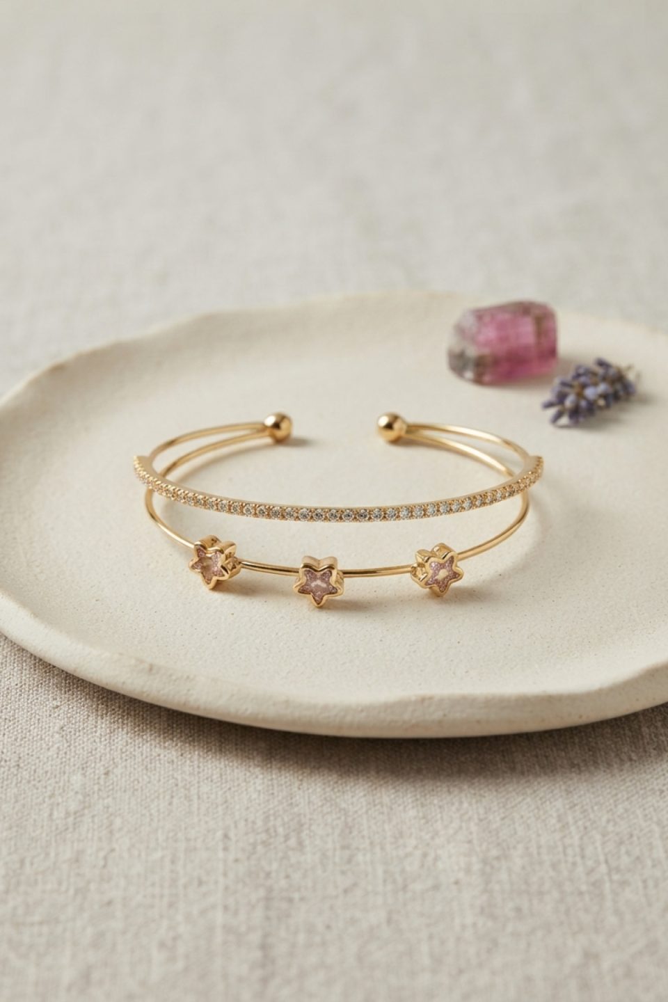Shekka Pembe Yıldız Model Gümüş Renk Zirkon Taşlı Pirinç Bileklik