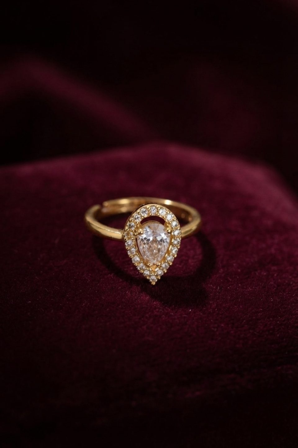 Shekka Ayarlamalı Gold Renk Metal Zirkon Taşlı Damla Model Yüzük