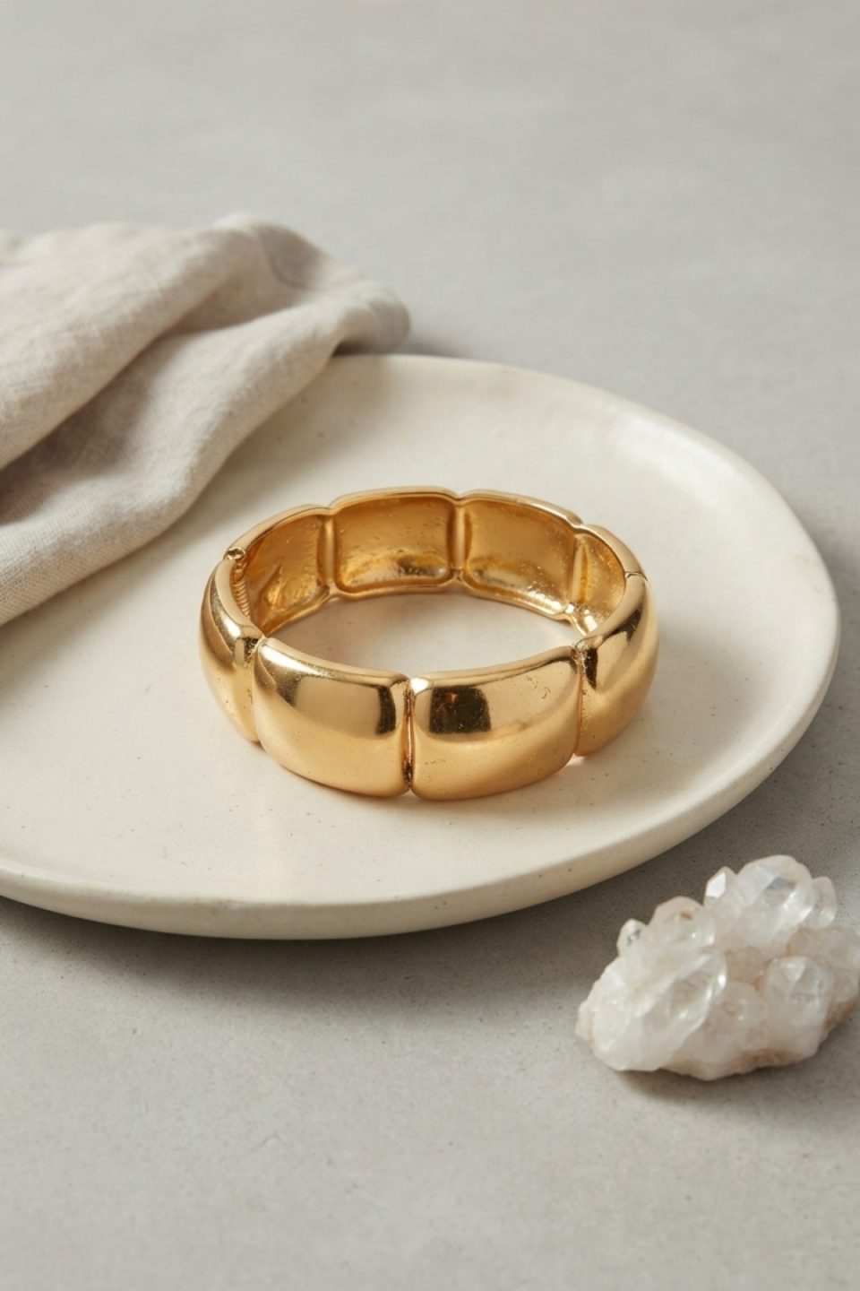 Shekka Gold Renk Pirinç Bakla Model Vintage Kalın Kelepçe Bilezik