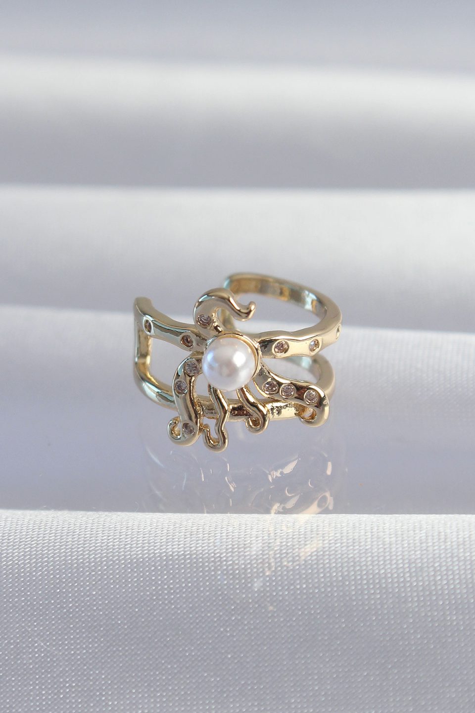 Shekka Pirinç Gold Renk İncili Ahtapot Earcuff Küpe