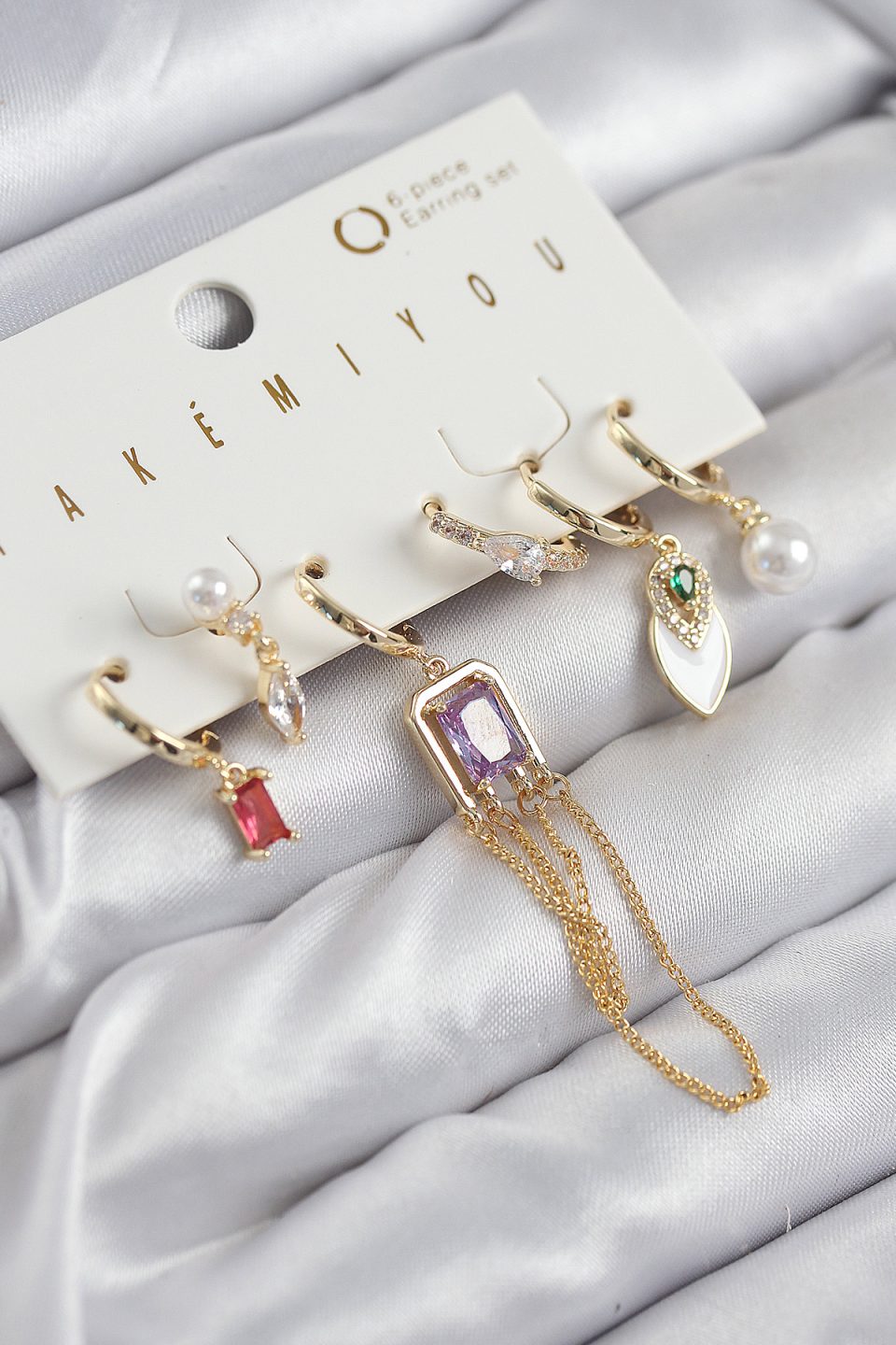 Shekka Pirinç Zirkon Taşlı Sallantılı Ve İncili Gold Renk 6'lı Küpe Set