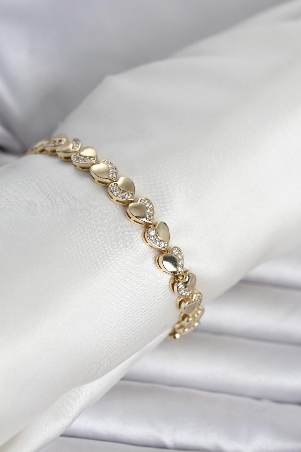 Shekka Xuping Kalp Model Gold Renk Kadın Bileklik