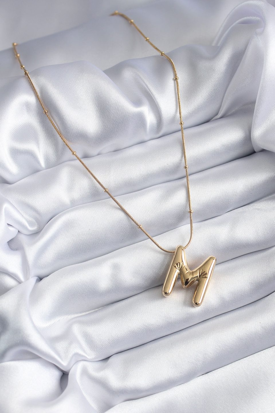 Shekka 316L Çelik Gold Renk Bubble "M" Harf Model Kadın Kolye — görsel 2