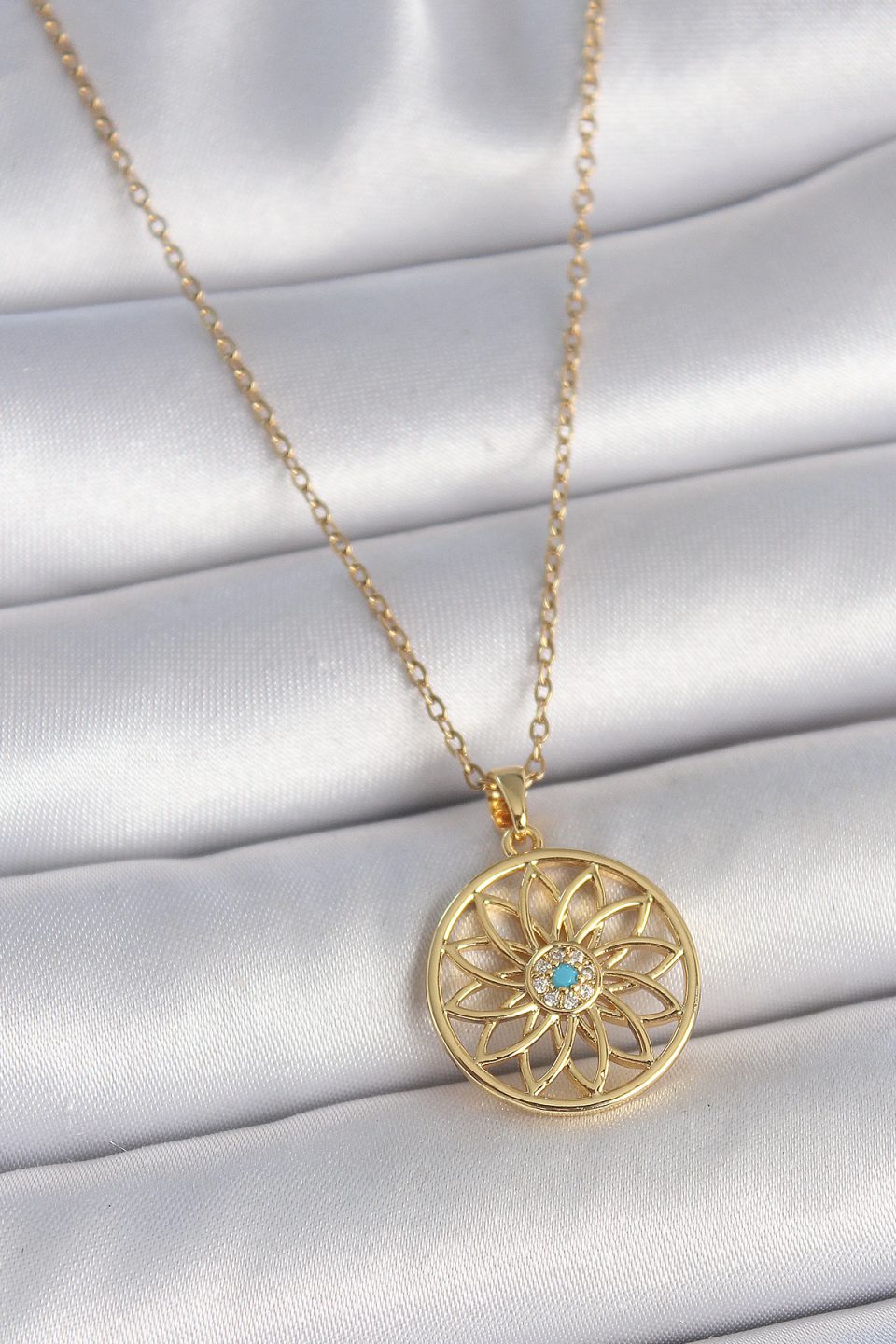 Shekka 316L Çelik Gold Renk Zincr Mavi Taşlı Lotus Model Kadın Kolye