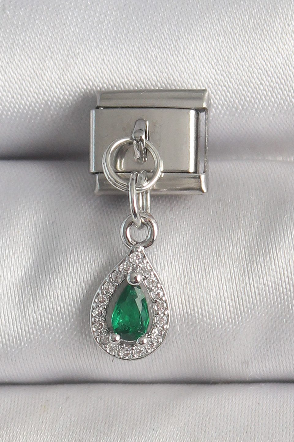 Shekka 316L Çelik Gümüş Renk Sallantı Yeşil Zirkon Taşlı Damla Model Nomination Charm