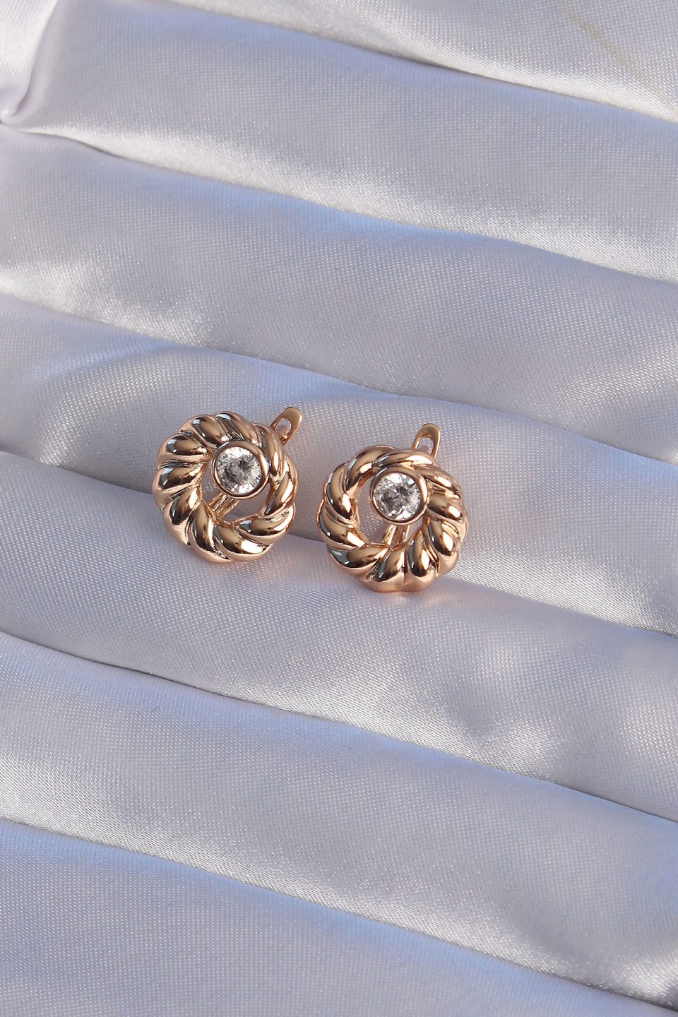 Shekka XUPİNG Rose Renk Oval Zirkon Taşlı Burgu Model Küpe — görsel 2