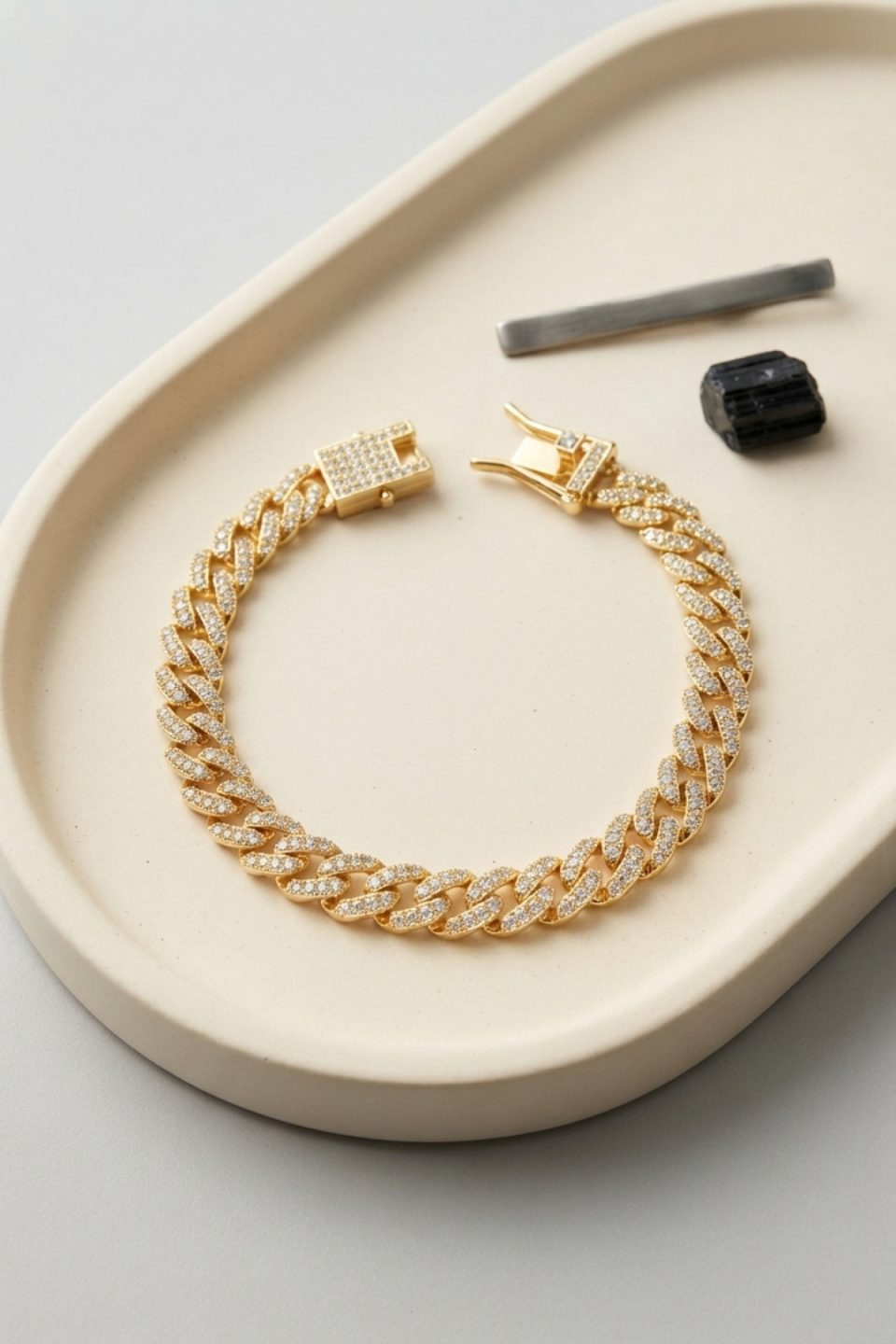 Shekka Gold Renk Zirkon Taşlı Cuban Zincir Model Klips Kapamalı Erkek Bileklik