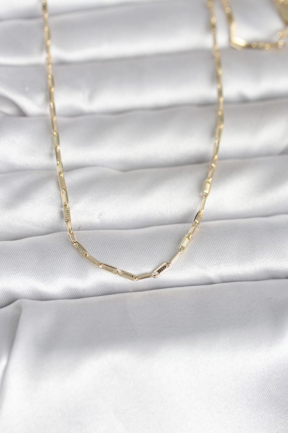 Shekka CM 14K Gold Renk İnce Ataç Zincir Model 60 cm Kadın Kolye