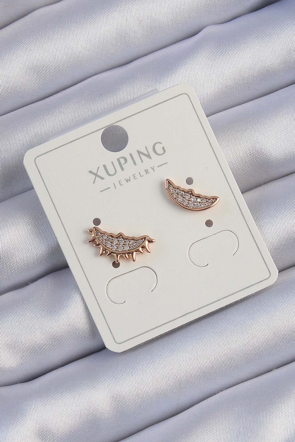 Shekka Xuping Rose Renk Zirkon Taşlı Ay ve Güneş Tasarımlı Küpe