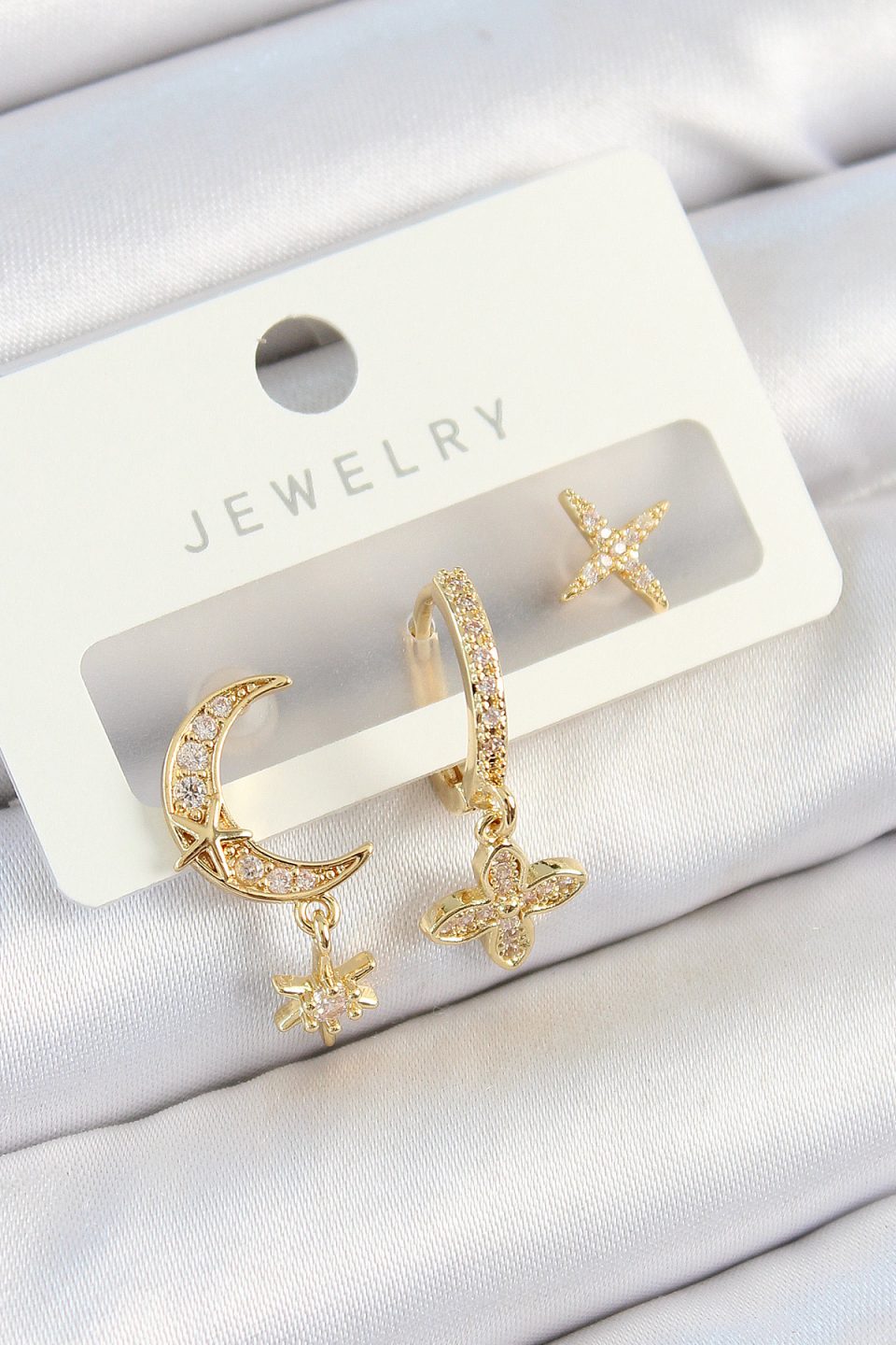 Shekka Pirinç Zirkon Taşlı Çiçek Ve Ay Model Gold Renk 3'lü Çift Kadın Küpe Set