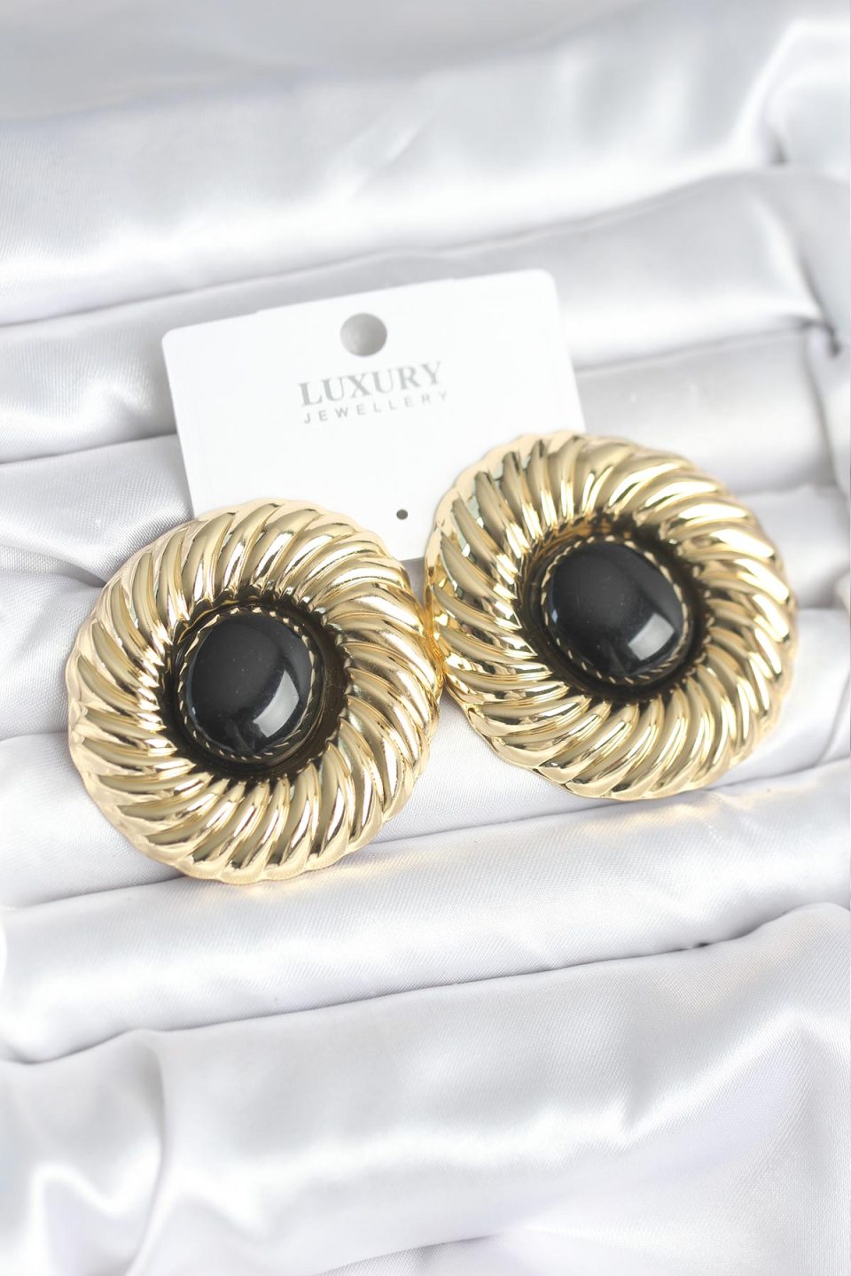 Shekka Pirinç Gold Renk Siyah Boncuklu Vintage Kadın Küpe