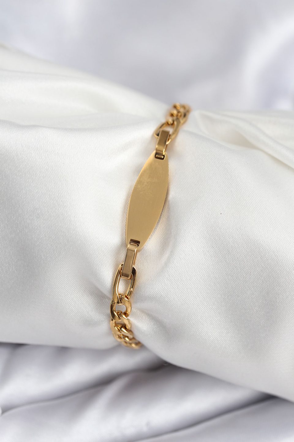 Shekka 316L Çelik Gold Renk Oval Yazı Yazmaya Uygun Kadın Bileklik